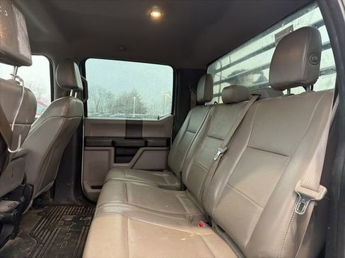 Used 2017 Ford F550 4x4 Crew Cab Super Duty image 18