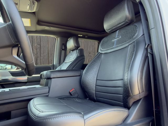 Used 2026 Ford F450 Platinum w/ FX4 Off-Road Package AWD/4WD image 51
