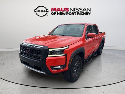 Certified 2025 Nissan Frontier PRO-4X AWD/4WD image 4
