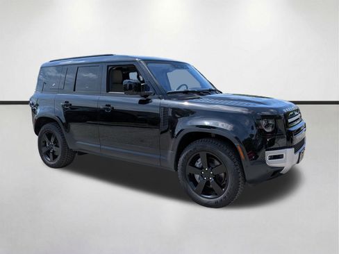 Used 2022 Land Rover Defender 110 SE AWD/4WD image 2