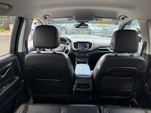Used 2020 GMC Terrain SLT w/ Preferred Package FWD image 17