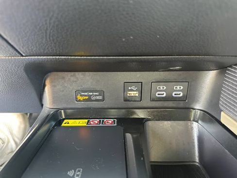 Used 2026 Toyota Camry SE FWD image 34