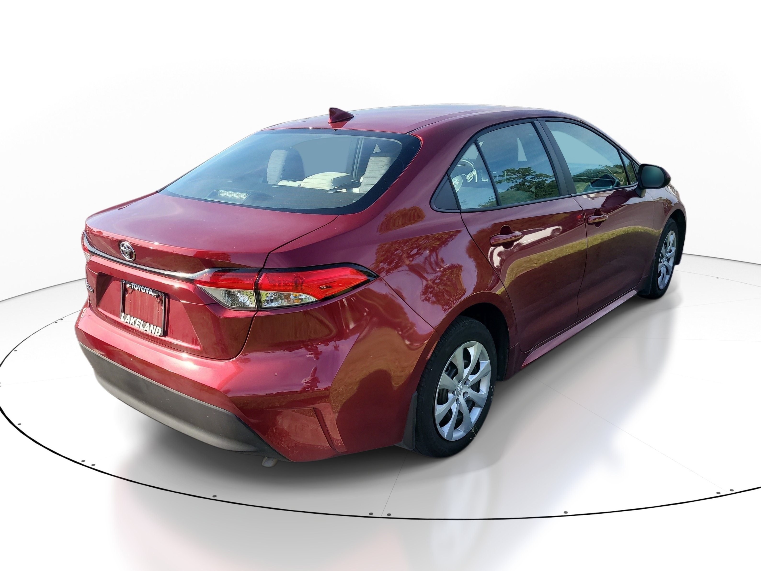 Used 2025 Toyota Corolla LE FWD image 7
