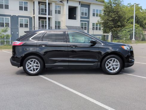 Used 2024 Ford Edge SEL AWD/4WD image 3