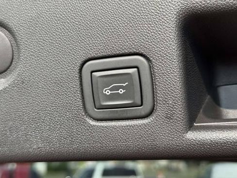 Used 2024 Chevrolet Equinox RS FWD image 10