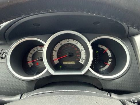 Used 2013 Toyota Tacoma 4x4 Double Cab w/ TRD Sport Pkg image 23