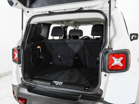 Used 2023 Jeep Renegade Trailhawk image 52