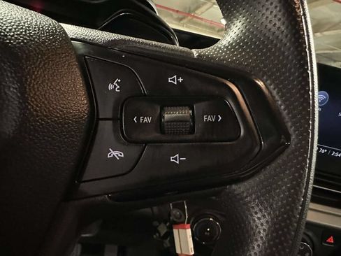 Used 2024 Chevrolet Trax LS w/ LS Convenience Package FWD image 27