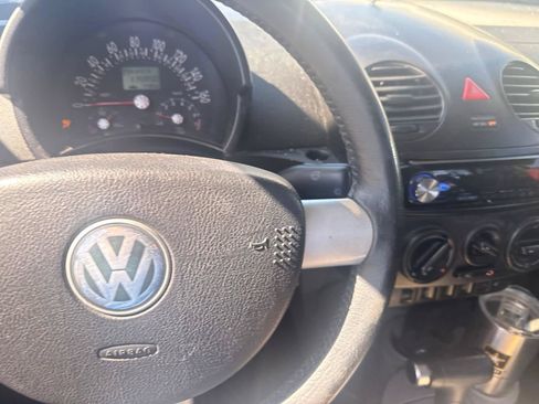 Used 2005 Volkswagen Beetle GLS FWD image 19