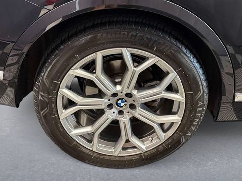 Used 2025 BMW X7 xDrive40i AWD/4WD image 7