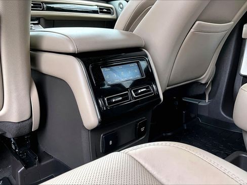 Used 2022 Lincoln Aviator Grand Touring w/ Equipment Group 301A AWD/4WD image 36