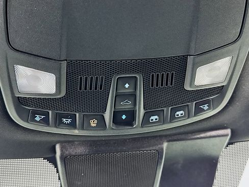 Used 2022 Ford F350 Platinum AWD/4WD image 25