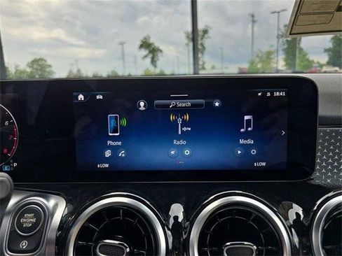 Certified 2026 Mercedes-Benz GLB 250 4MATIC image 30