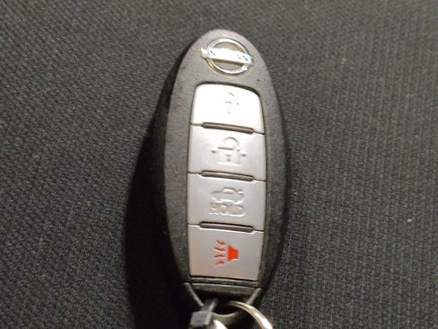 Used 2023 Nissan Sentra SV FWD image 32