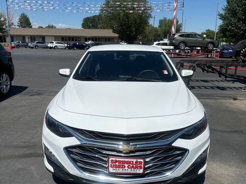 Used 2023 Chevrolet Malibu LT FWD image 2