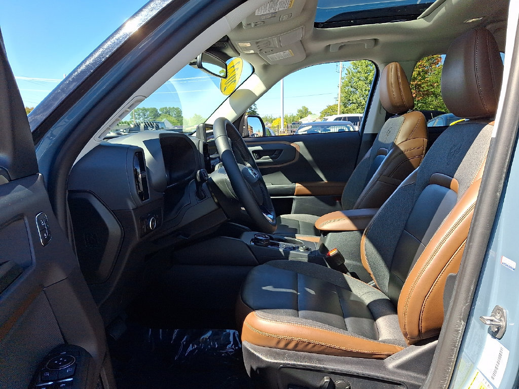 Used 2023 Ford Bronco Sport Outer Banks w/ Tech Package AWD/4WD image 13