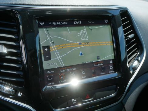 Used 2020 Jeep Cherokee Limited AWD/4WD image 30