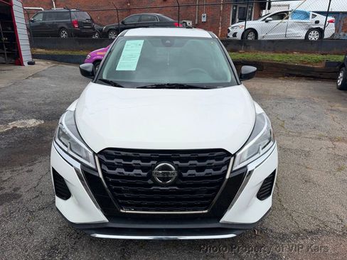 Used 2021 Nissan Kicks S FWD image 2