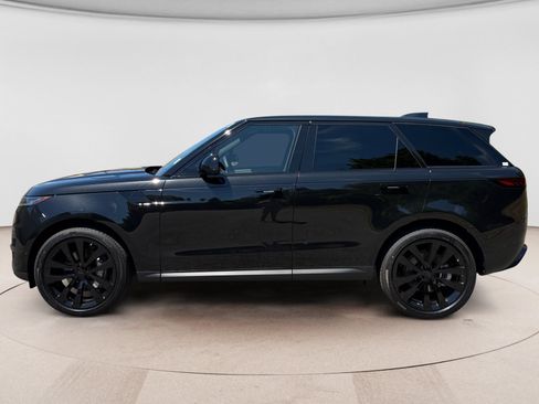 New 2026 Land Rover Range Rover Sport SE AWD/4WD image 2