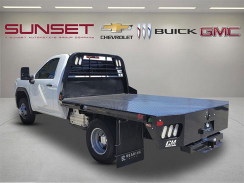 Certified 2024 GMC Sierra 3500 Pro w/ Convenience Package AWD/4WD image 6