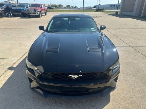 Used 2022 Ford Mustang Premium image 2