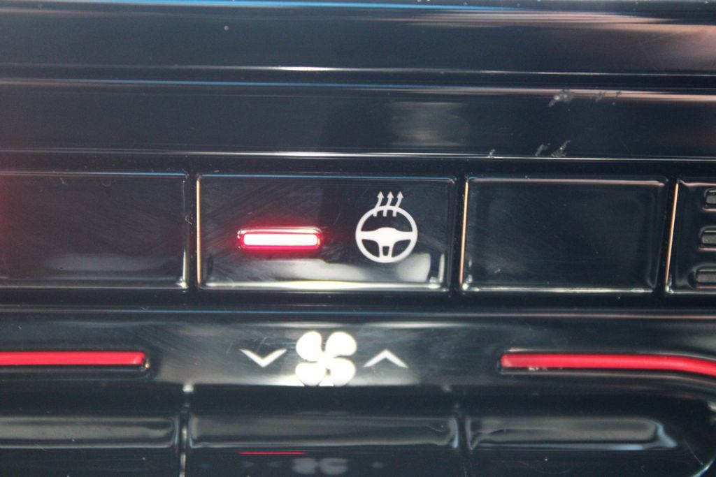 Used 2022 Jeep Grand Cherokee L Limited RWD image 56