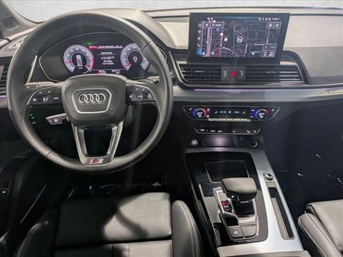 Certified 2025 Audi Q5 2.0T Premium Plus image 18