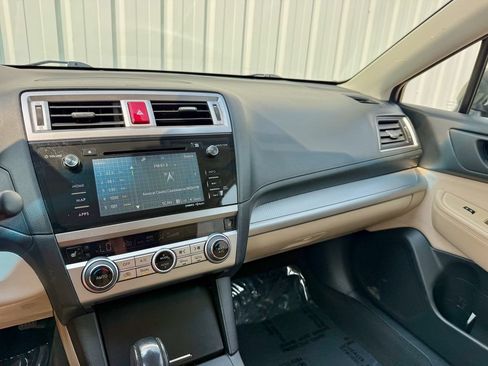 Used 2015 Subaru Outback 2.5i Premium AWD/4WD image 22