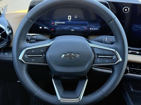 New 2026 Chevrolet Equinox ACTIV w/ Convenience Package III FWD image 11