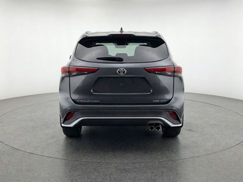 Used 2025 Toyota Highlander XSE image 7