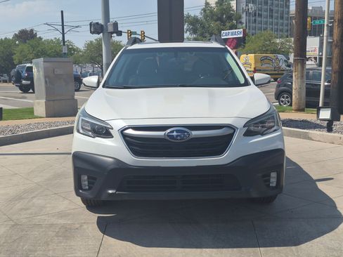 Used 2021 Subaru Outback Premium AWD/4WD image 10