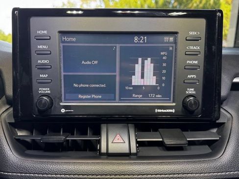 Used 2020 Toyota RAV4 XLE AWD/4WD image 29