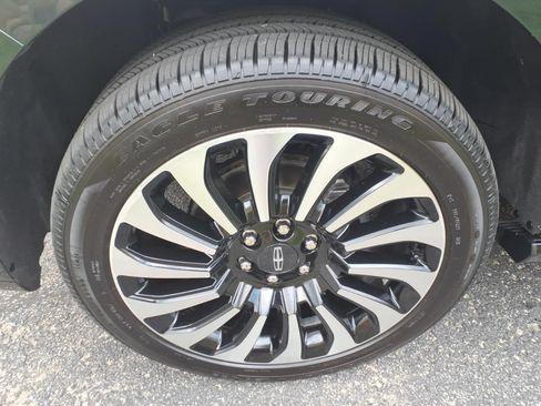 Used 2024 Lincoln Navigator Black Label AWD/4WD image 13