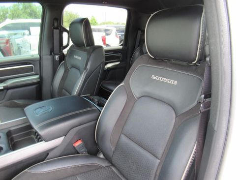 Used 2022 RAM 1500 Laramie AWD/4WD image 21