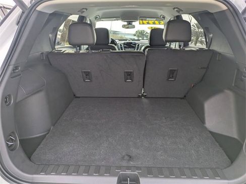 Used 2023 Chevrolet Equinox Premier image 12