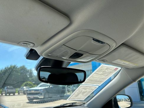 Used 2021 Jeep Cherokee Latitude Plus FWD image 15
