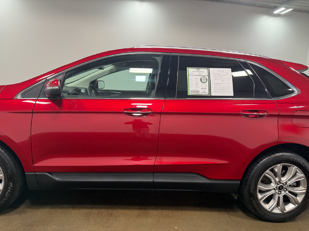 Used 2024 Ford Edge Titanium AWD/4WD image 36
