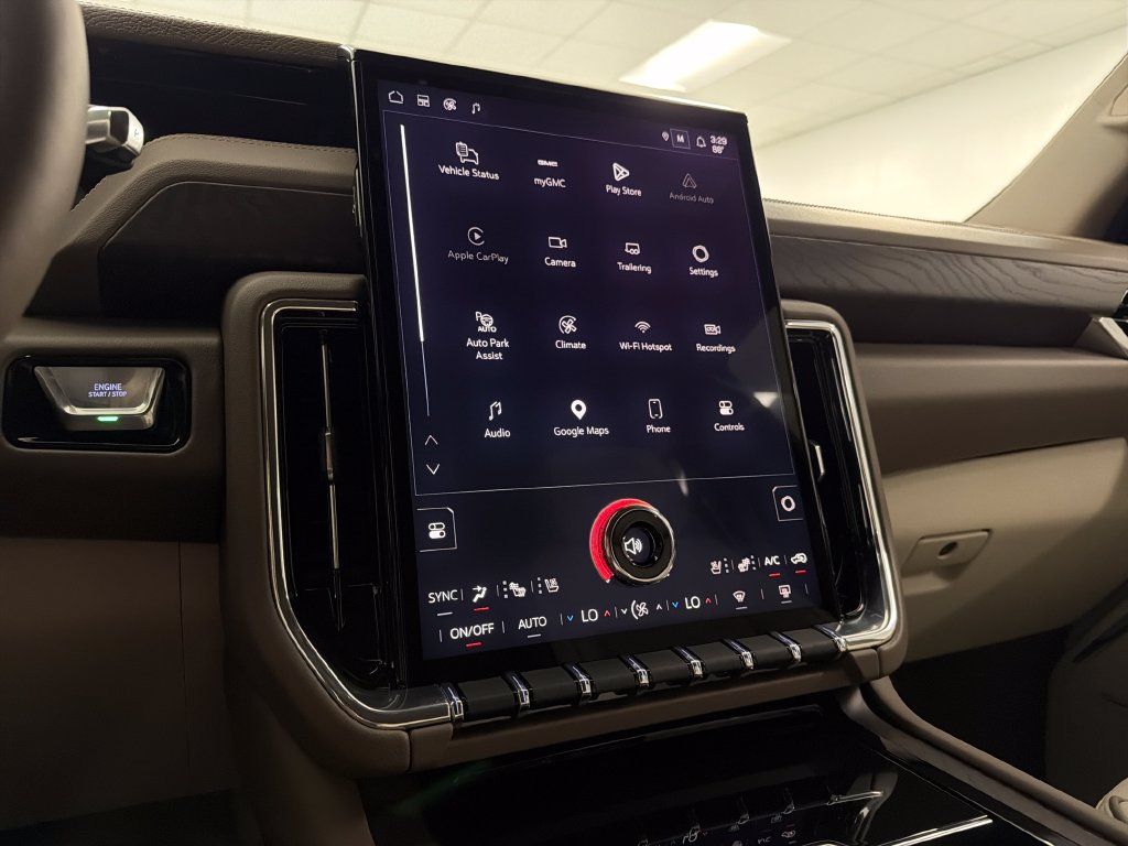 Used 2026 GMC Yukon XL Denali w/ Sun & Power Step Package RWD image 16