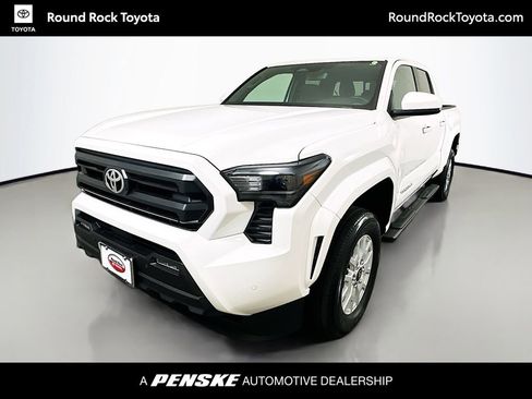 Used 2025 Toyota Tacoma SR5 image 1