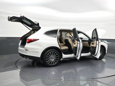 Used 2023 Acura MDX FWD w/ Technology Package image 32