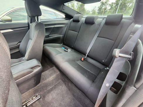 Used 2019 Honda Civic EX image 17