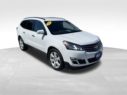 Used 2016 Chevrolet Traverse LT w/ Style and Technology Package AWD/4WD image 8