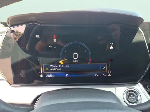 Used 2025 Chevrolet Trax LT FWD image 22