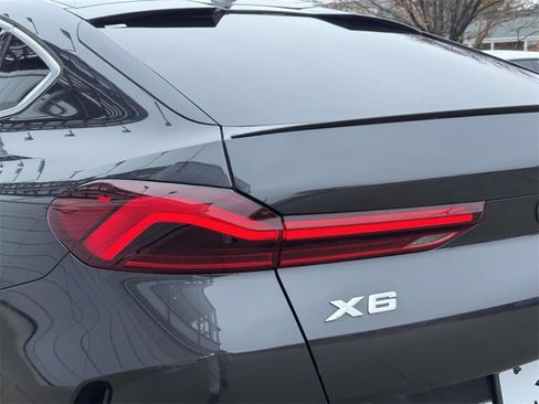 Certified 2023 BMW X6 xDrive40i w/ Premium Package image 10