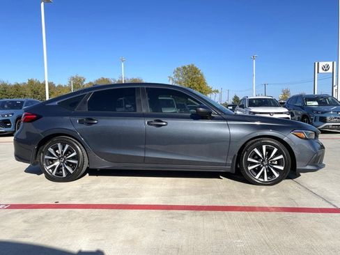 Used 2024 Honda Civic EX-L image 7