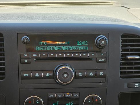 Used 2013 Chevrolet Silverado 1500 LT w/ All-Star Edition AWD/4WD image 7