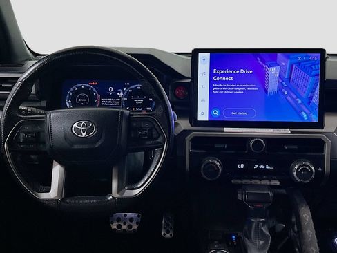 Used 2024 Toyota Tacoma TRD Sport AWD/4WD image 18