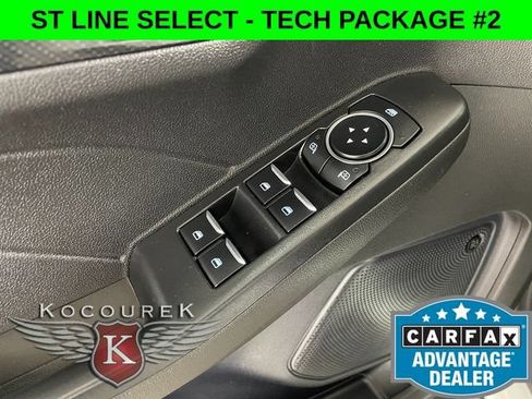 Used 2023 Ford Escape ST-Line Select AWD/4WD image 19