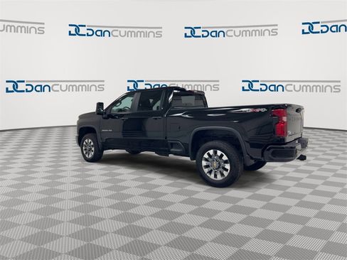 Used 2025 Chevrolet Silverado 2500 Custom w/ Custom Value Package image 6