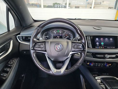 Used 2022 Buick Enclave Essence image 18